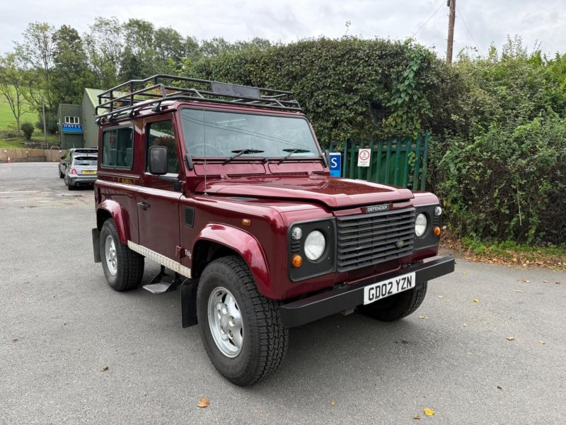 LAND ROVER DEFENDER 90